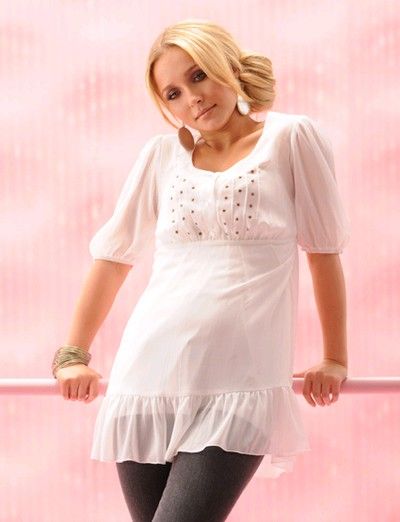 Claire Andie Bennet
